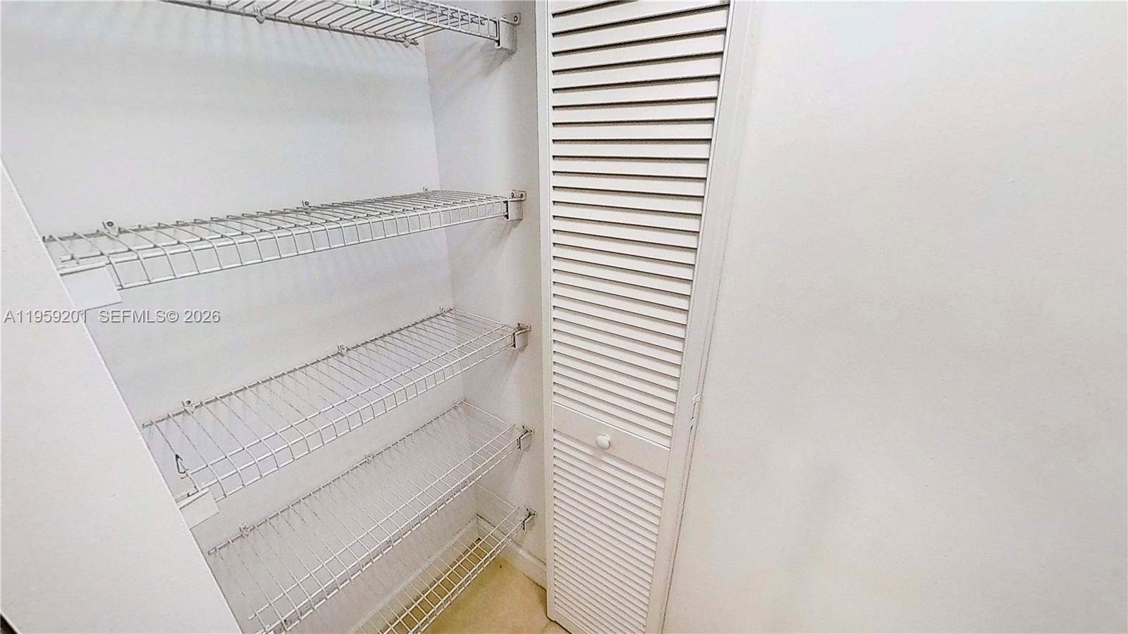 31 SE 5th St #2408, Miami FL 33131