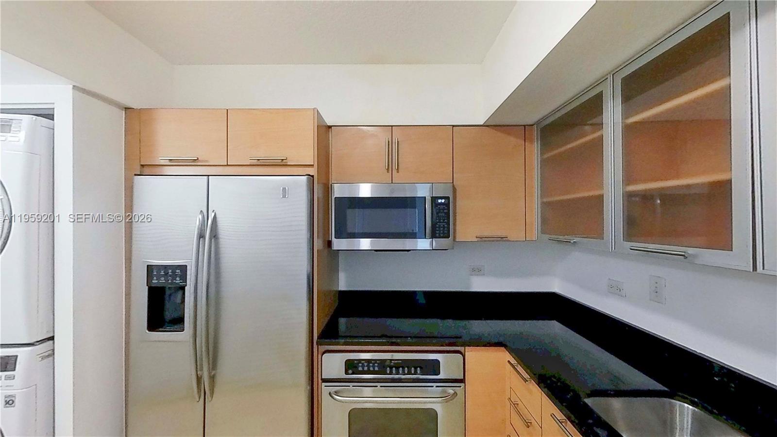 31 SE 5th St #2408, Miami FL 33131