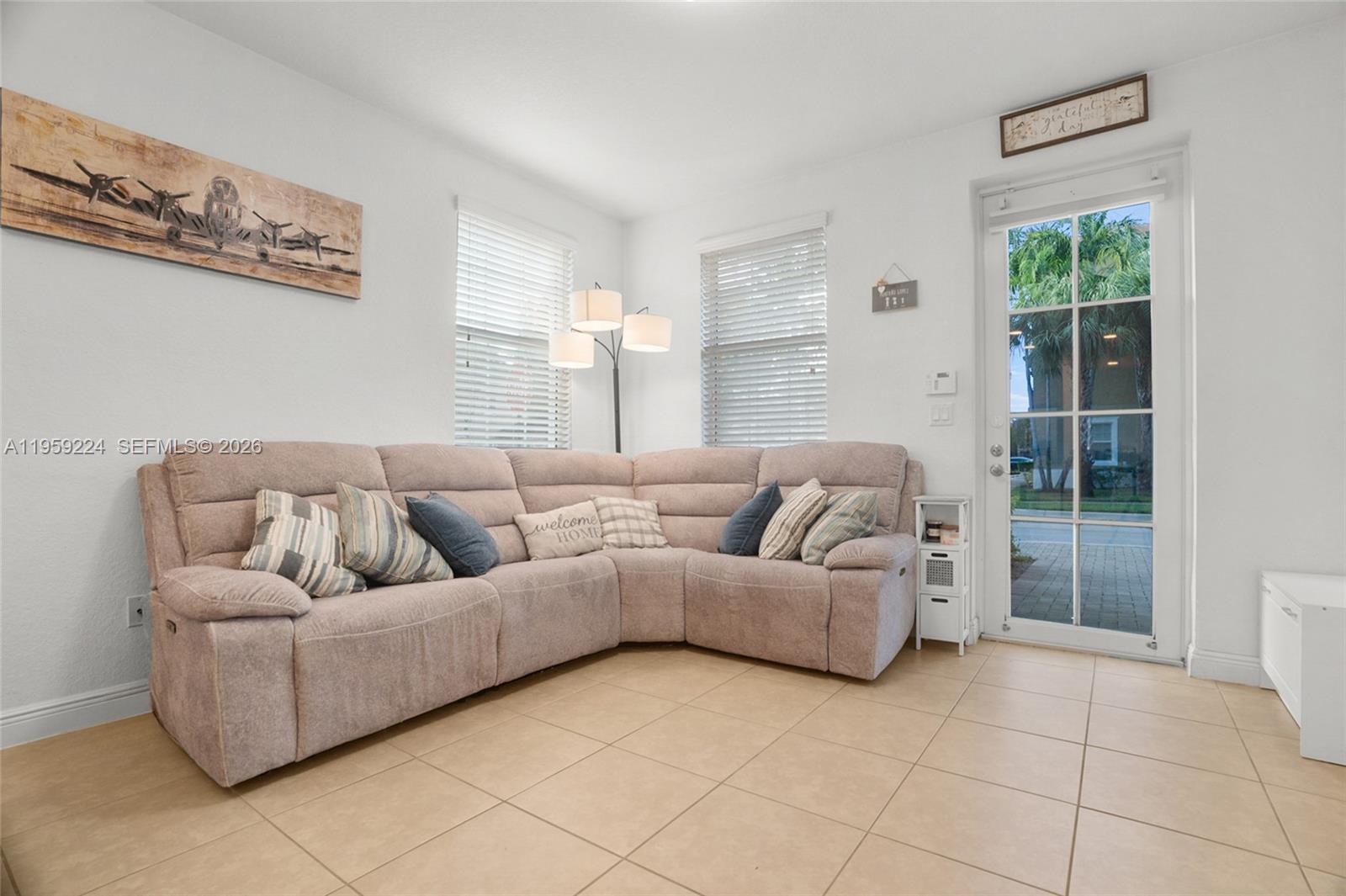 14774 SW 10th St #10502, Pembroke Pines FL 33027