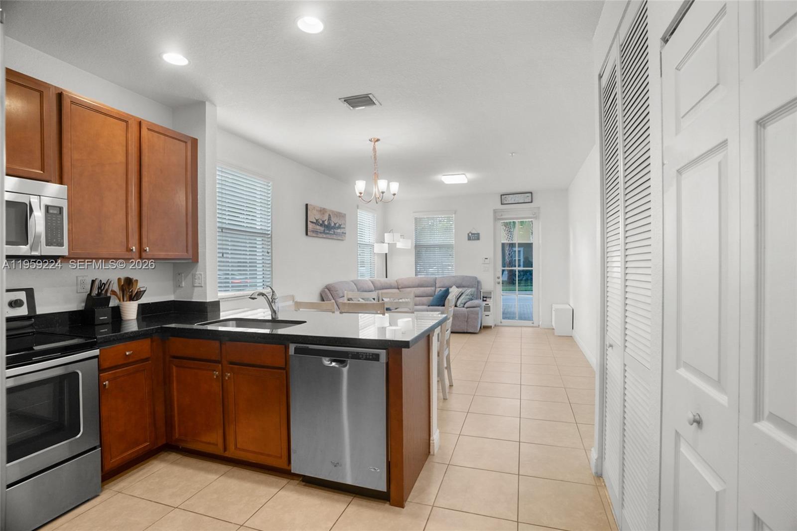 14774 SW 10th St #10502, Pembroke Pines FL 33027