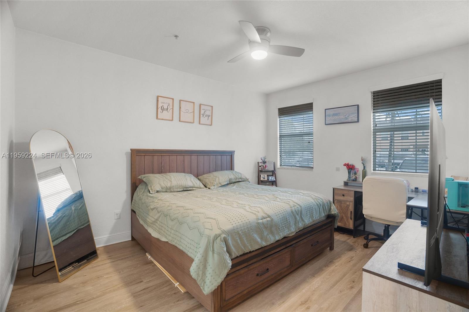 14774 SW 10th St #10502, Pembroke Pines FL 33027