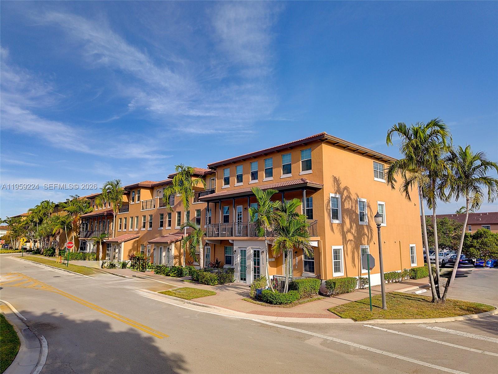 14774 SW 10th St #10502, Pembroke Pines FL 33027