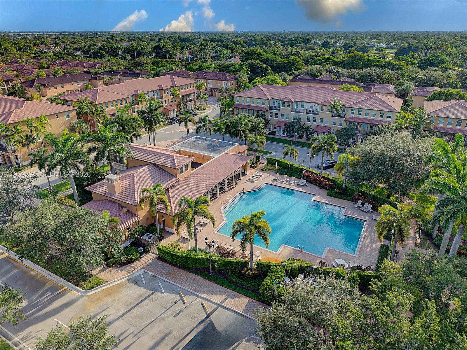 14774 SW 10th St #10502, Pembroke Pines FL 33027