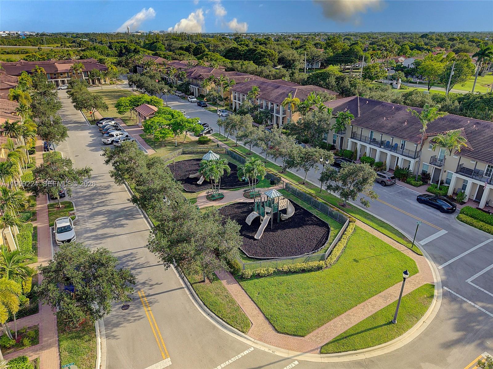 14774 SW 10th St #10502, Pembroke Pines FL 33027