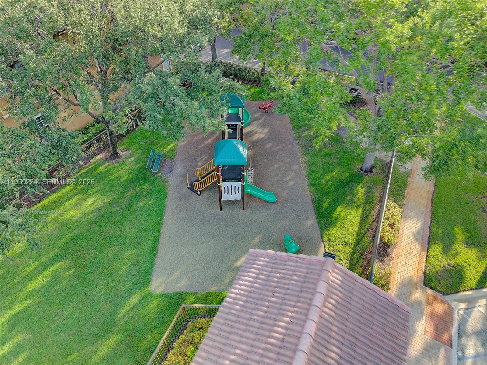 14774 SW 10th St #10502, Pembroke Pines FL 33027