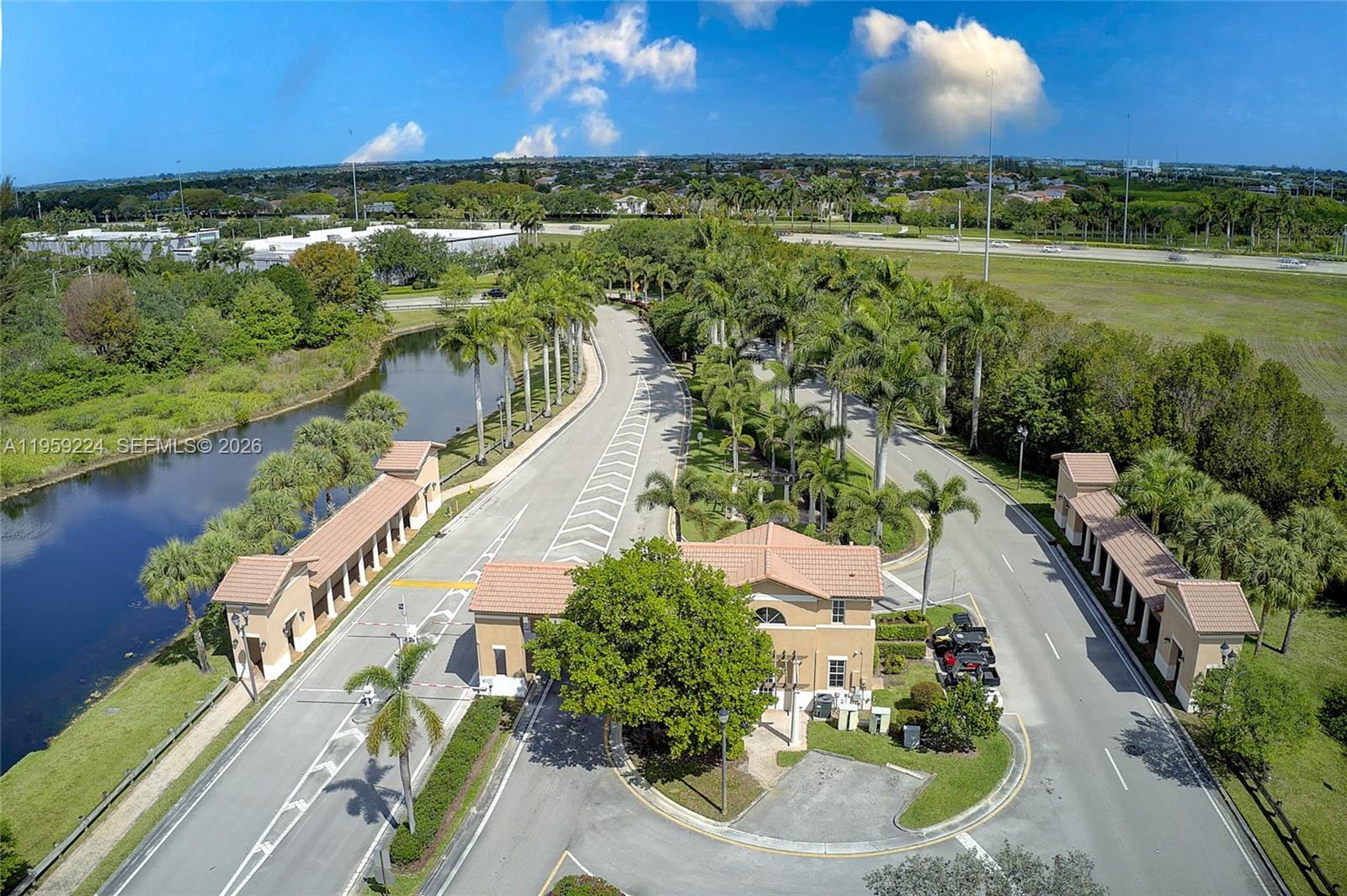 14774 SW 10th St #10502, Pembroke Pines FL 33027