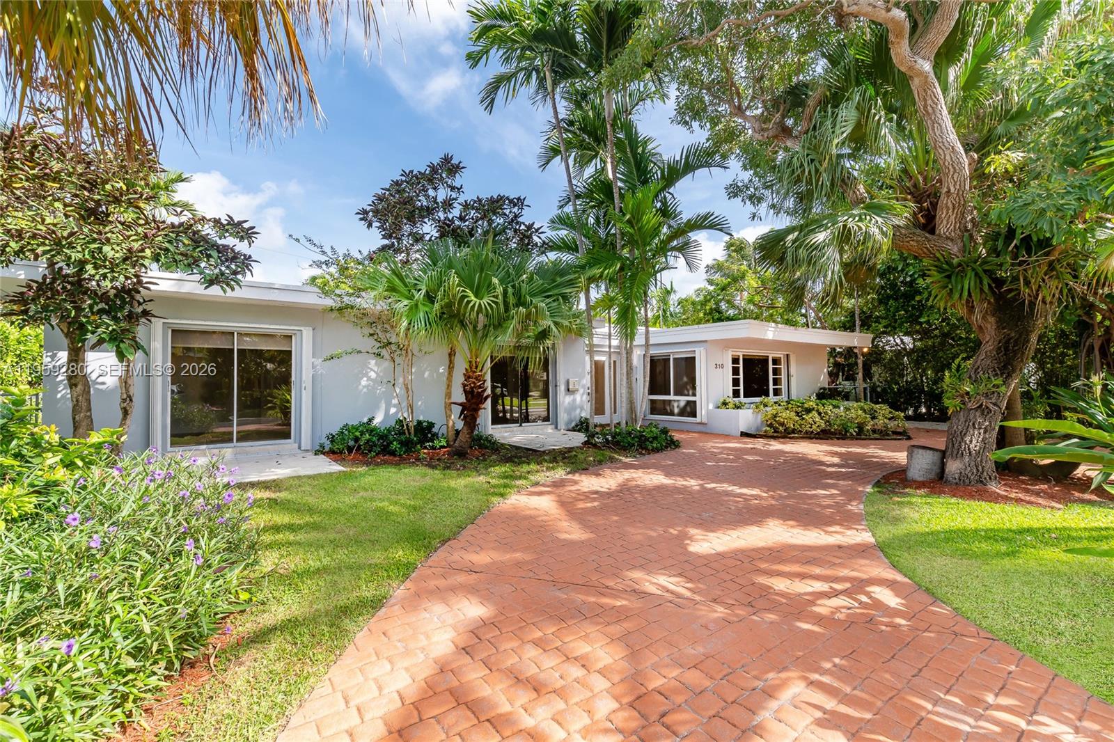 310 Harbor Ct, Key Biscayne FL 33149