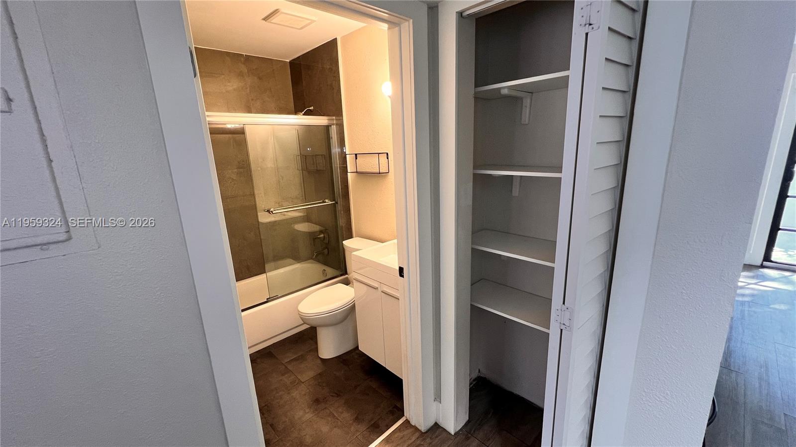 3538 SW 17th St #1B, Miami FL 33145