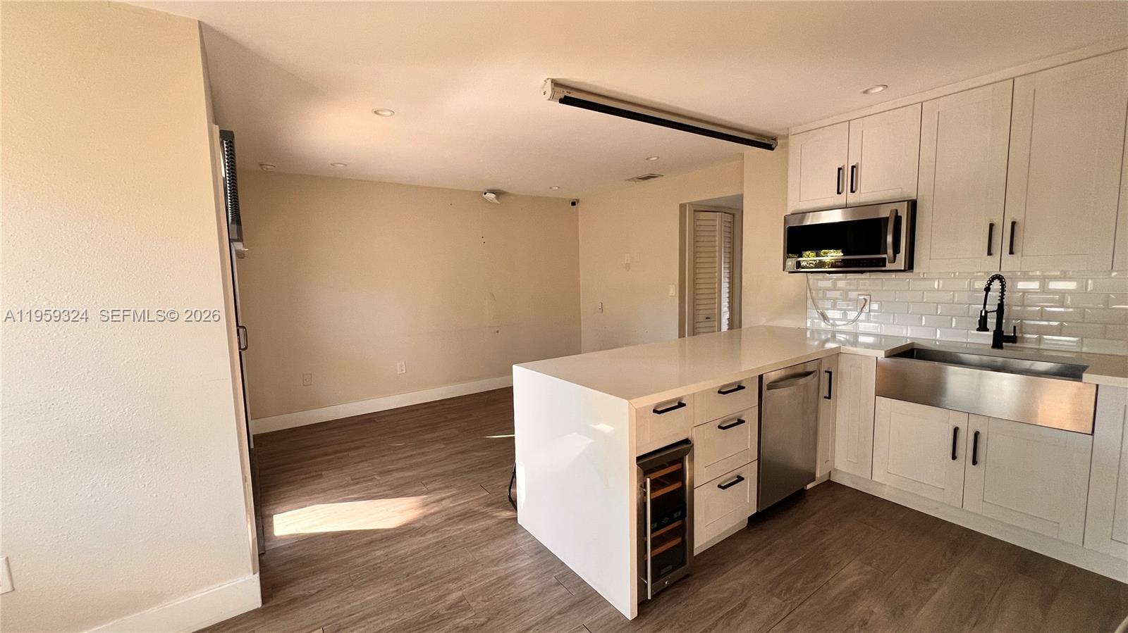 3538 SW 17th St #1B, Miami FL 33145