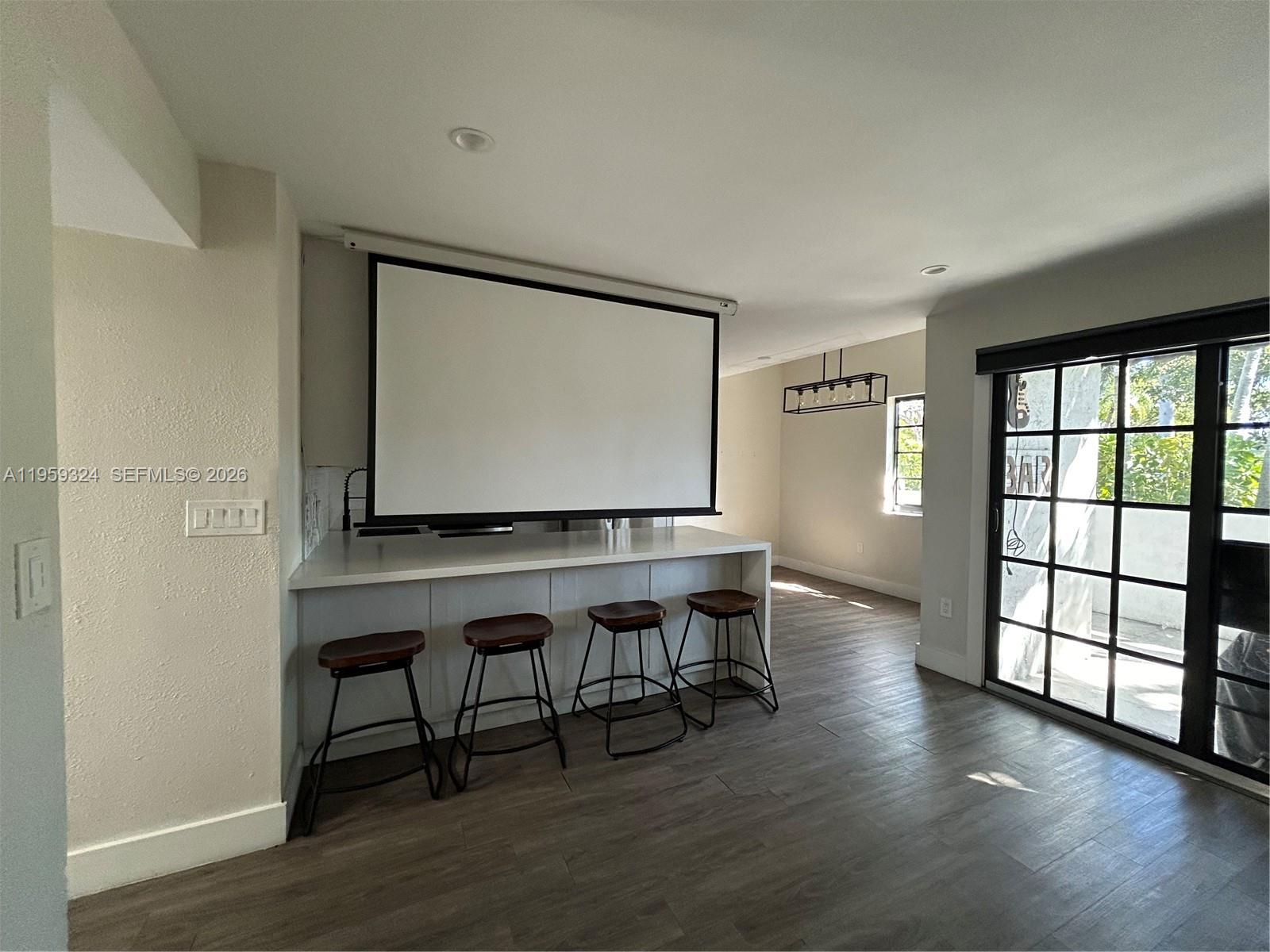 3538 SW 17th St #1B, Miami FL 33145