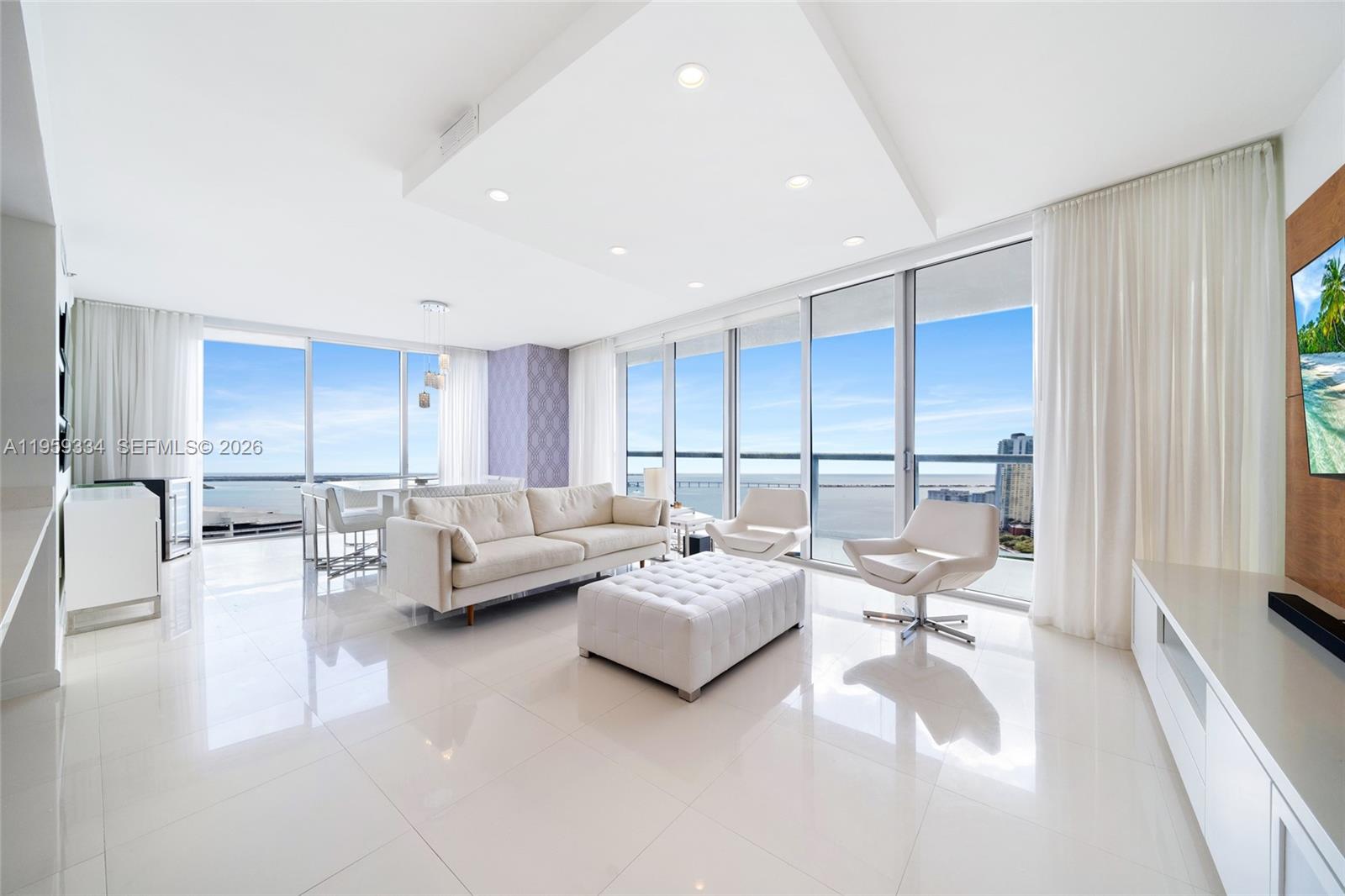 495 Brickell Ave #3301, Miami FL 33131