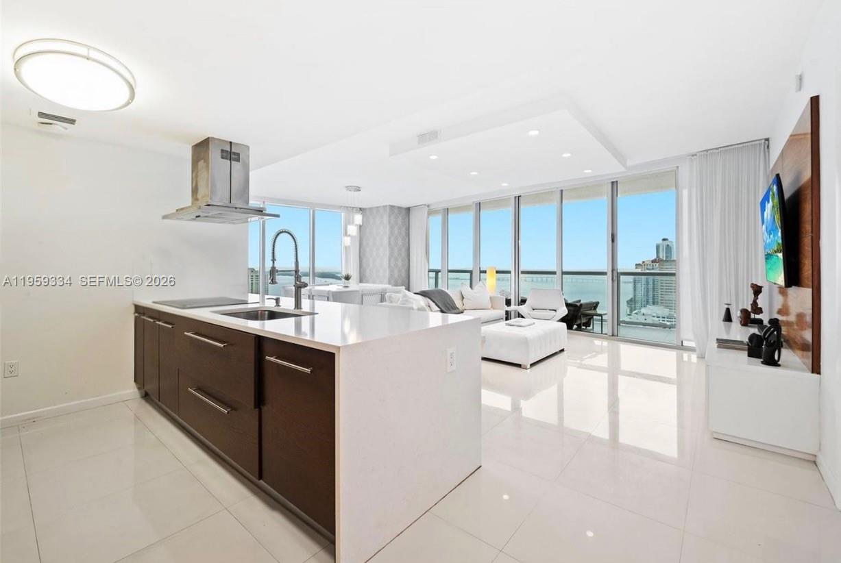 495 Brickell Ave #3301, Miami FL 33131
