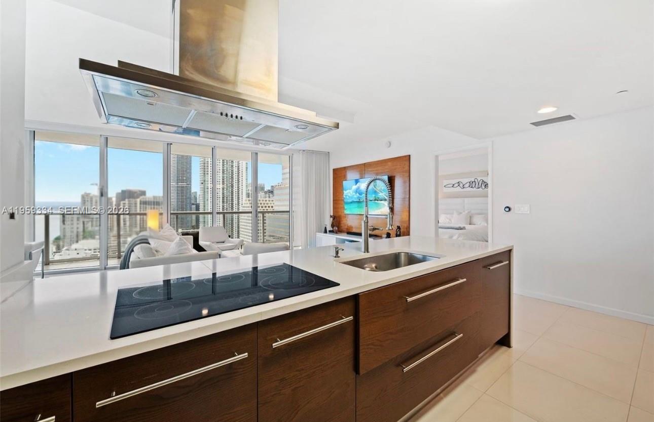 495 Brickell Ave #3301, Miami FL 33131
