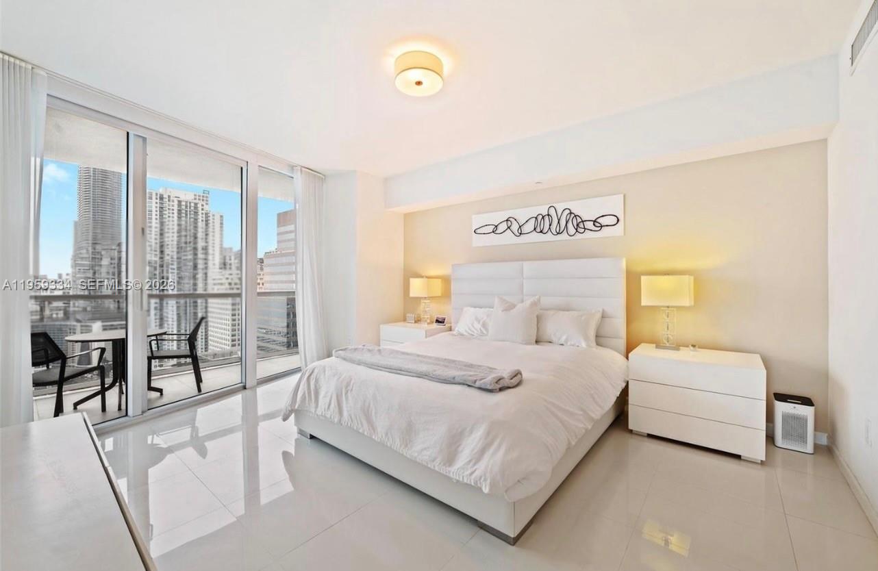 495 Brickell Ave #3301, Miami FL 33131