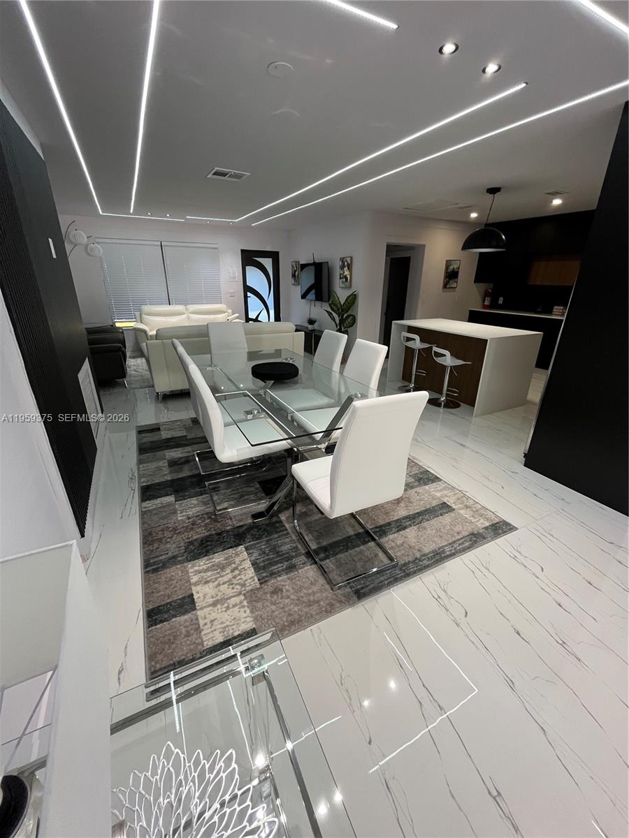39 SE 7th St #0, Dania Beach FL 33004