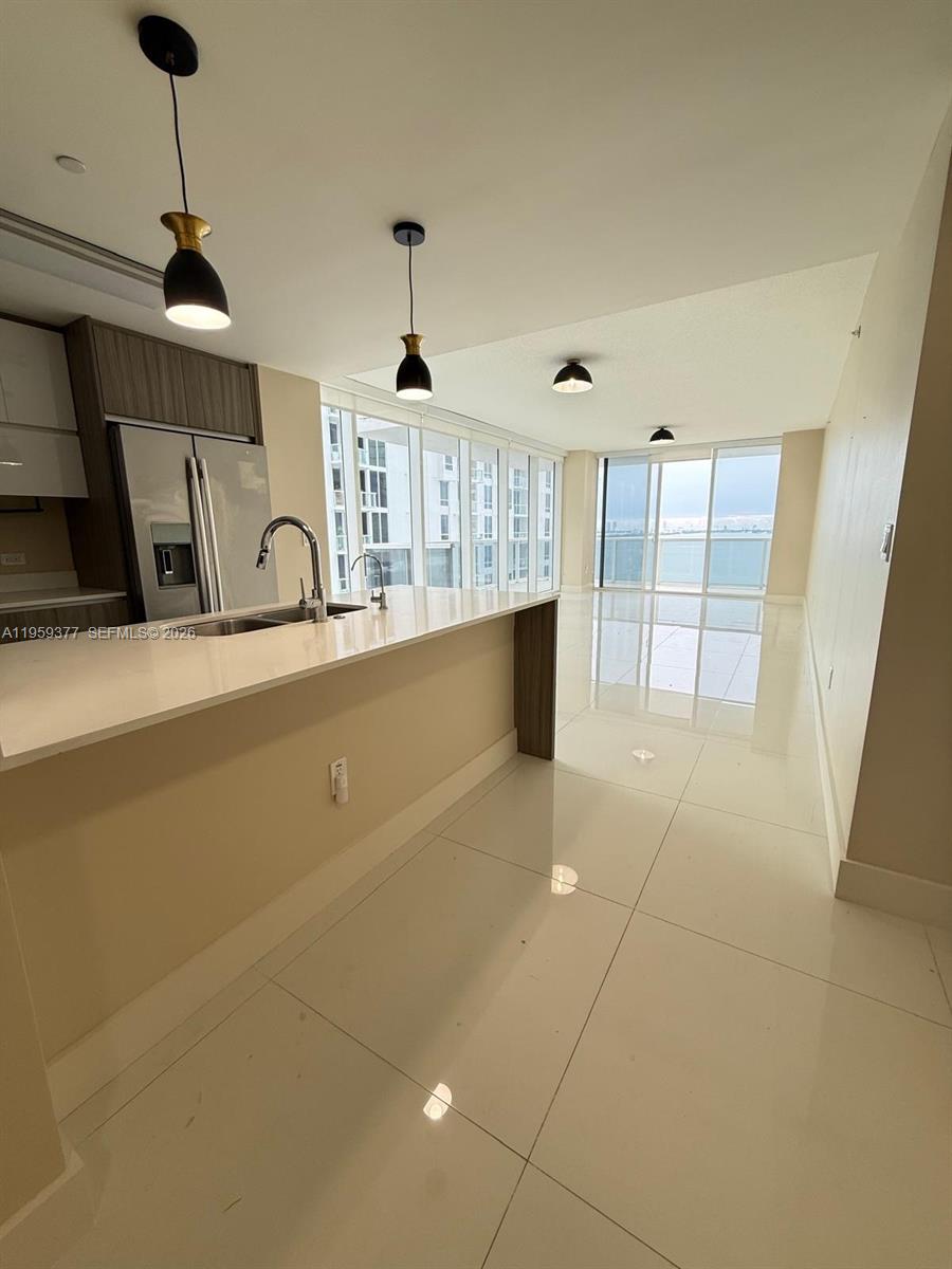 600 NE 27th St #1501, Miami FL 33137