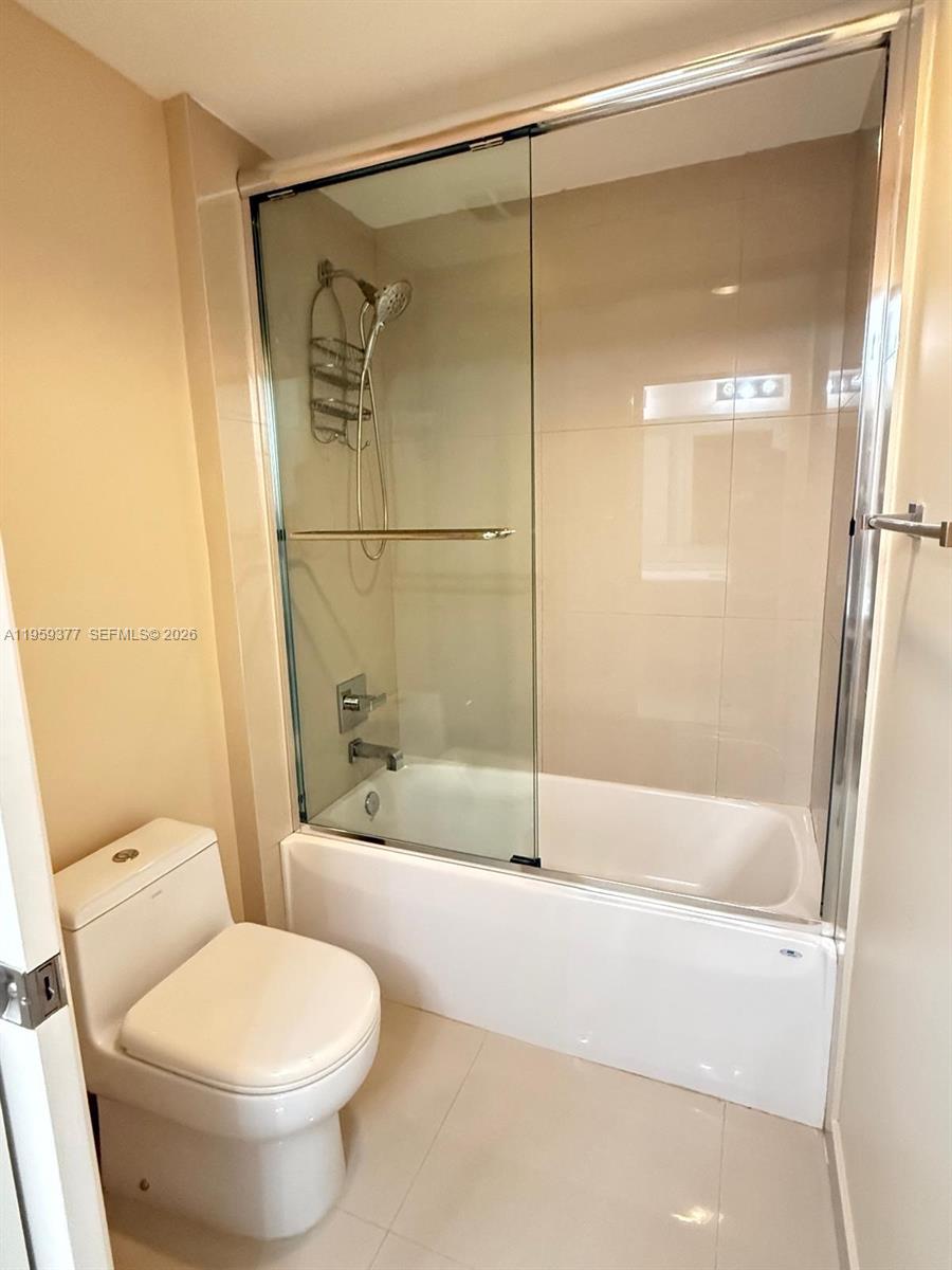 600 NE 27th St #1501, Miami FL 33137