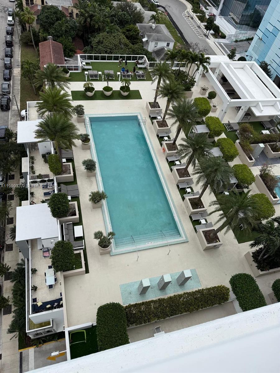 600 NE 27th St #1501, Miami FL 33137