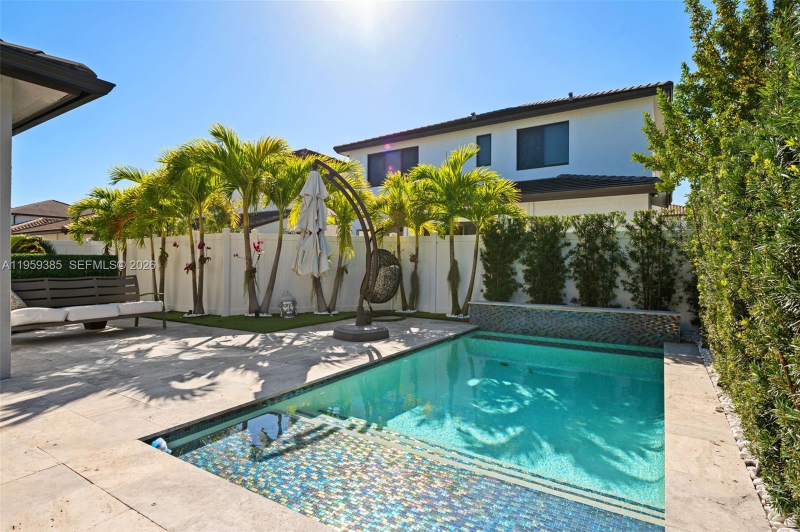 8118 NW 46th Ter, Doral FL 33166
