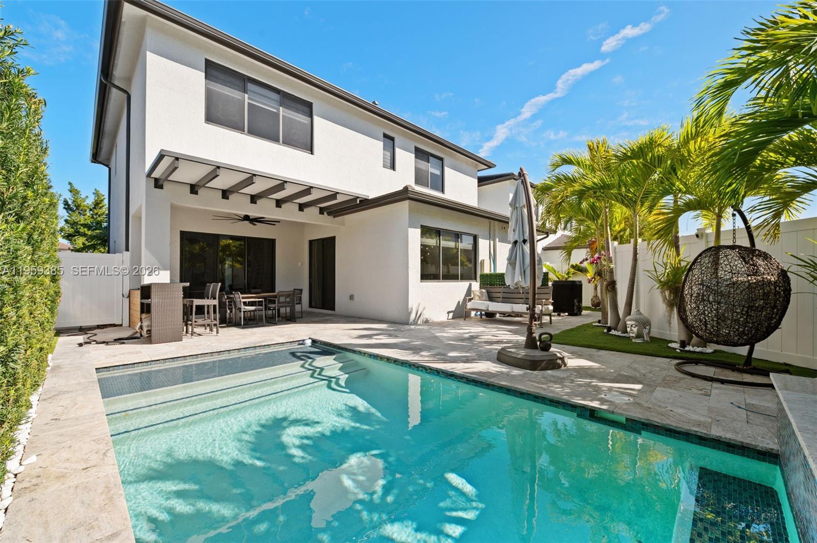 8118 NW 46th Ter, Doral FL 33166