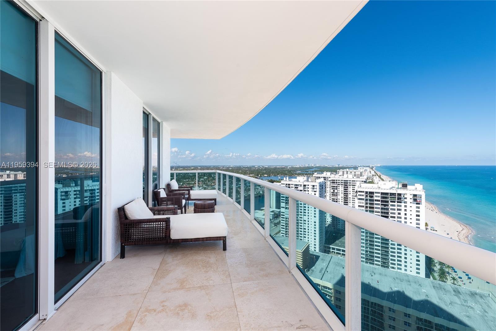 2711 S Ocean Dr #3202, Hollywood FL 33019