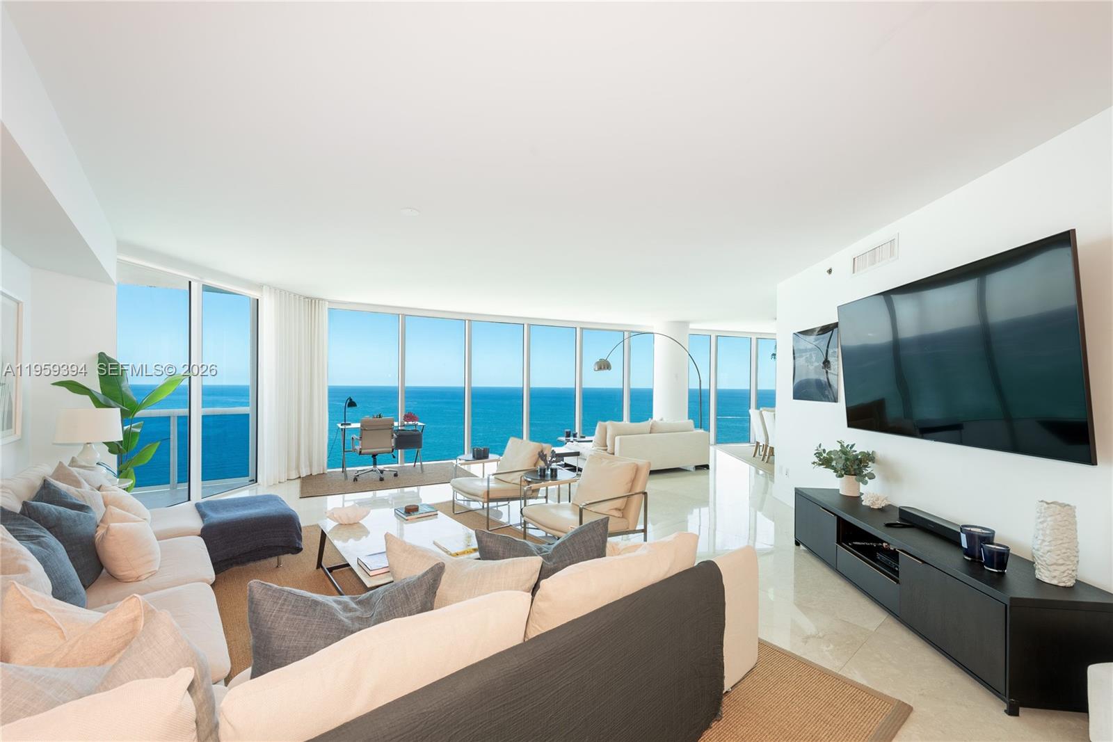2711 S Ocean Dr #3202, Hollywood FL 33019