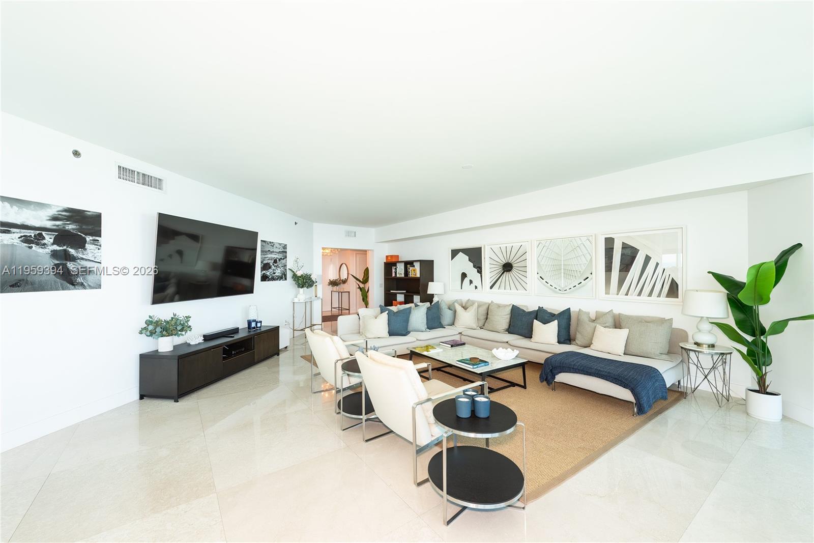 2711 S Ocean Dr #3202, Hollywood FL 33019
