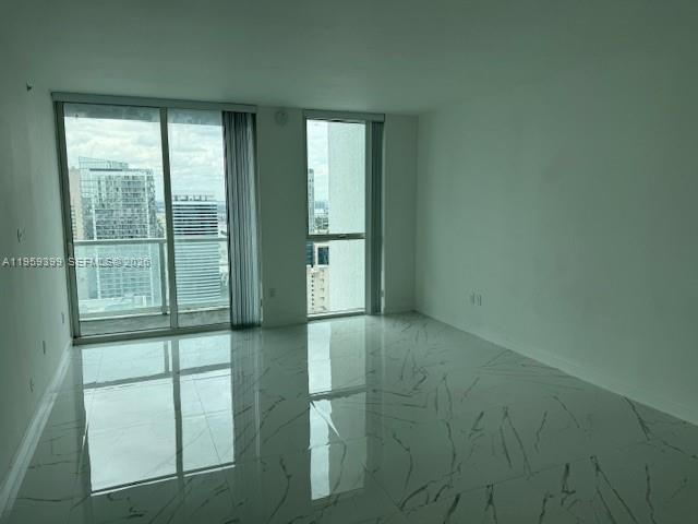 253 NE 2nd St #3804, Miami FL 33132