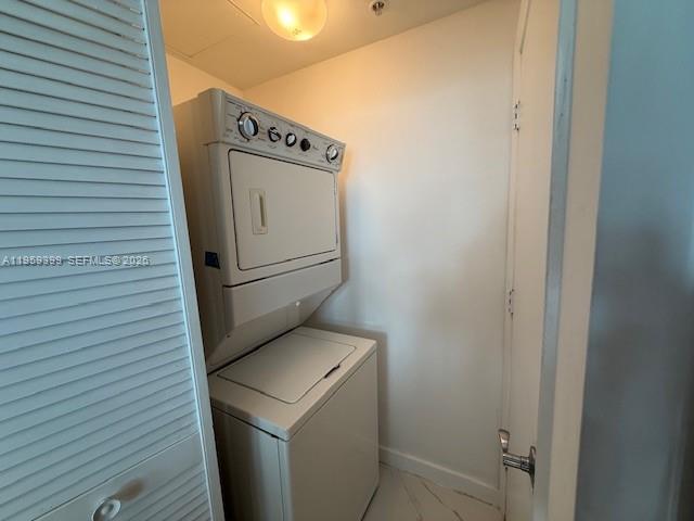 253 NE 2nd St #3804, Miami FL 33132