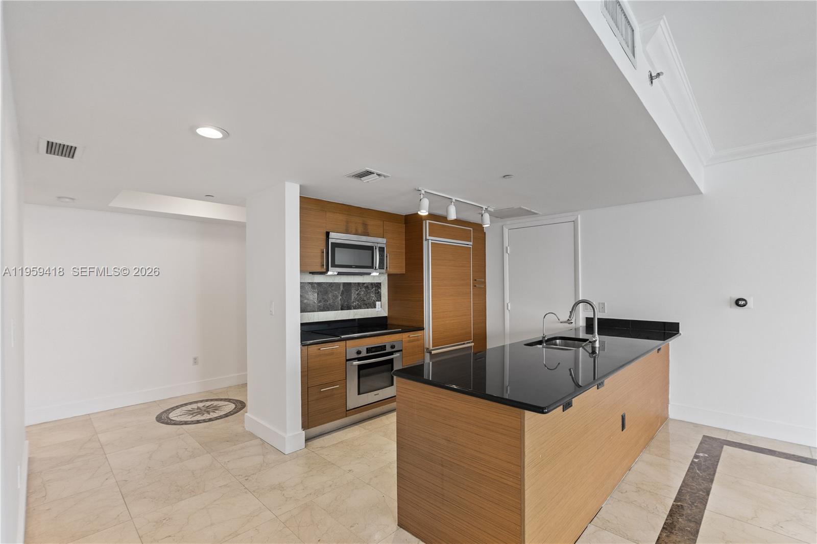 50 Biscayne Blvd #3010, Miami FL 33132