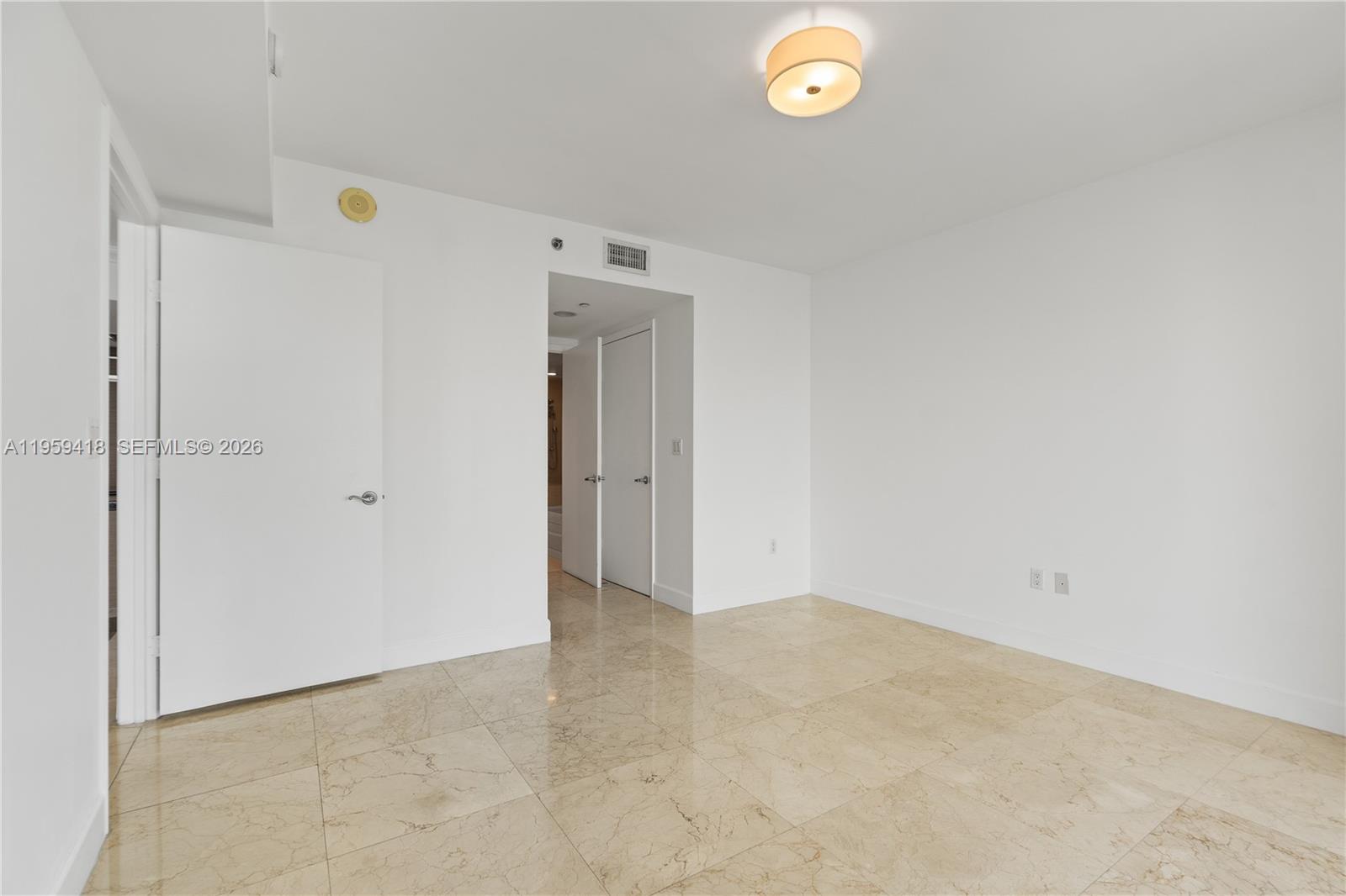 50 Biscayne Blvd #3010, Miami FL 33132