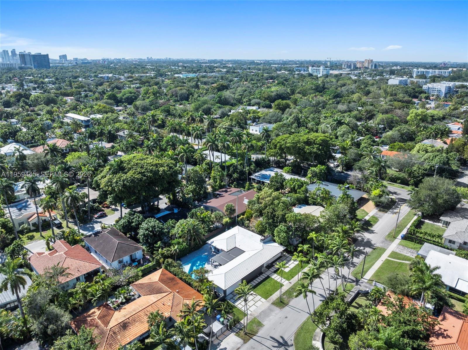 1040 NE 86th St, Miami FL 33138
