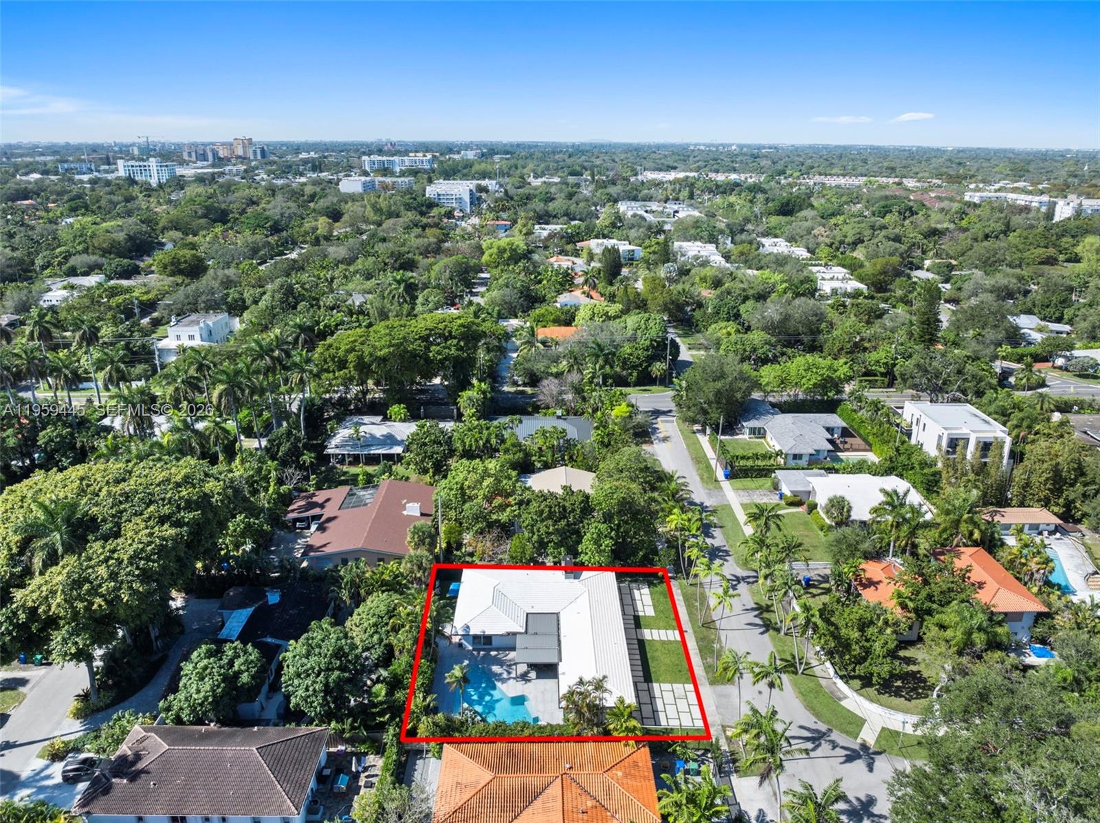1040 NE 86th St, Miami FL 33138