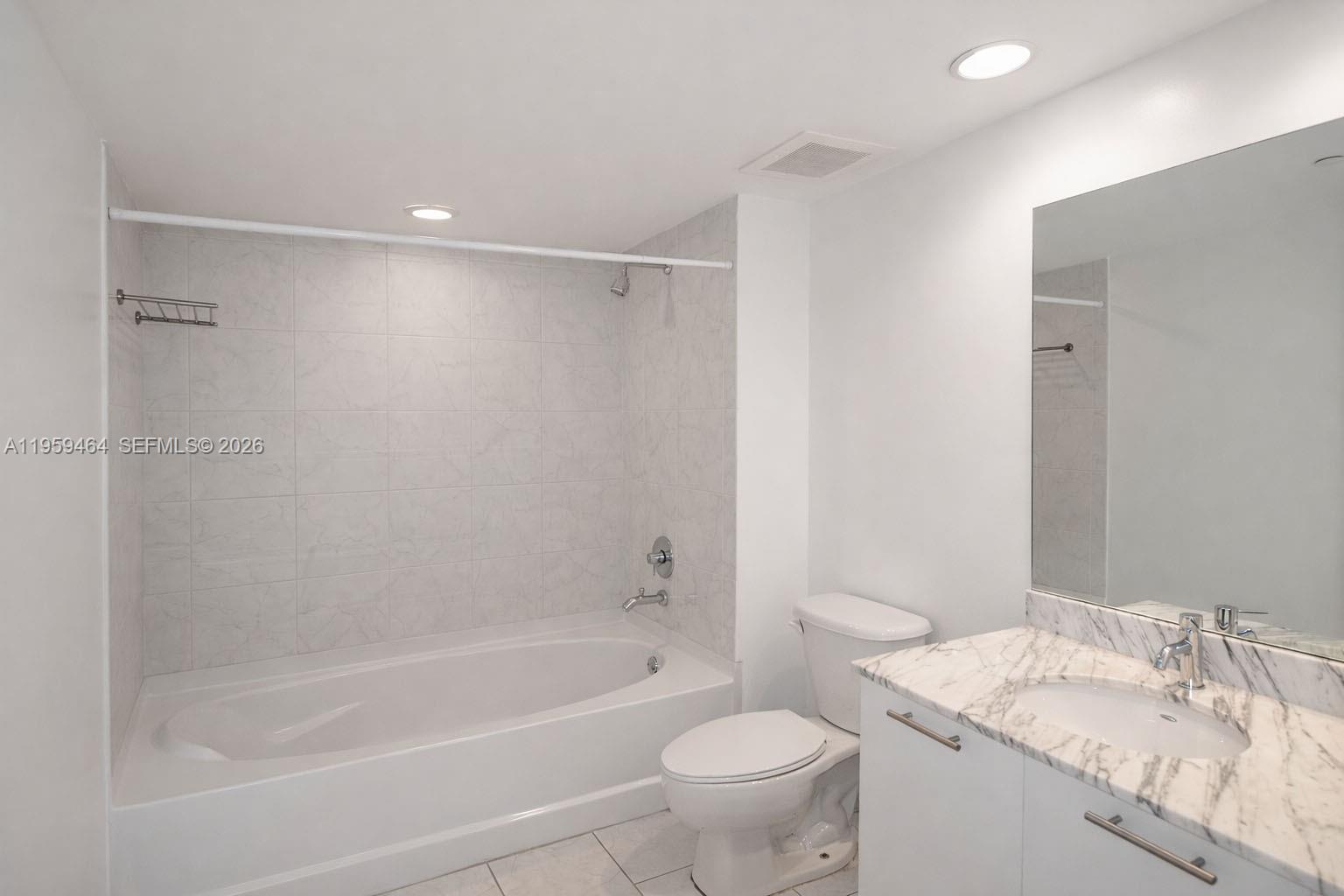 951 Brickell Ave #2309, Miami FL 33131