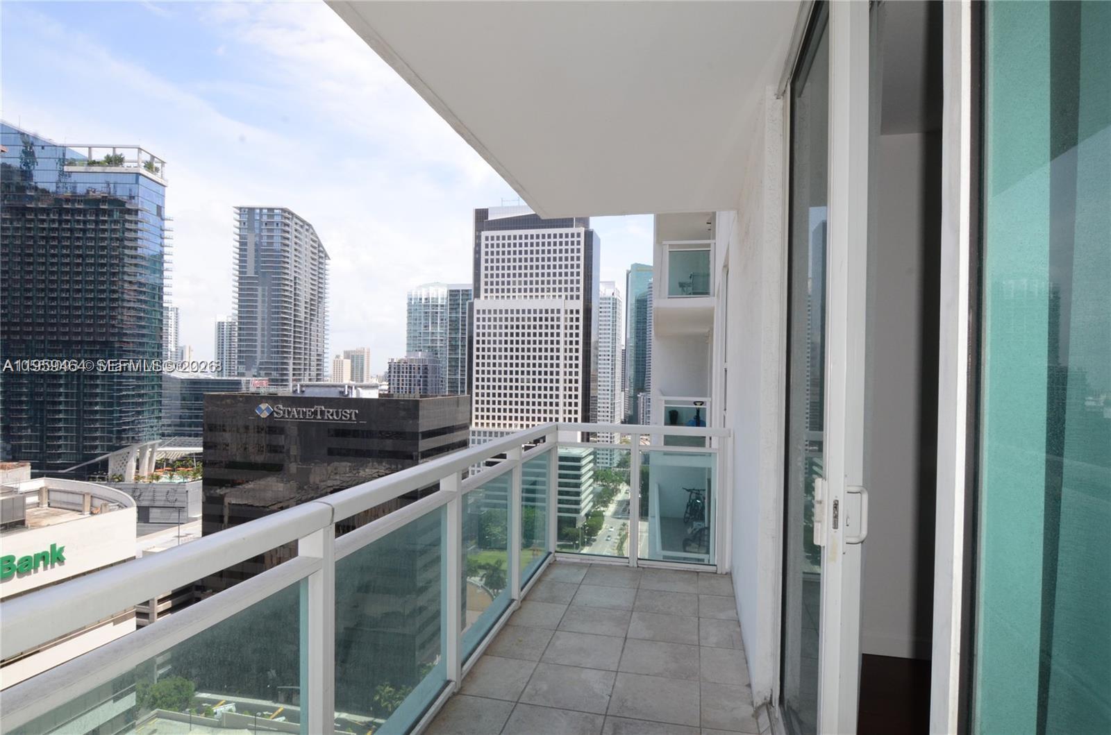 951 Brickell Ave #2309, Miami FL 33131