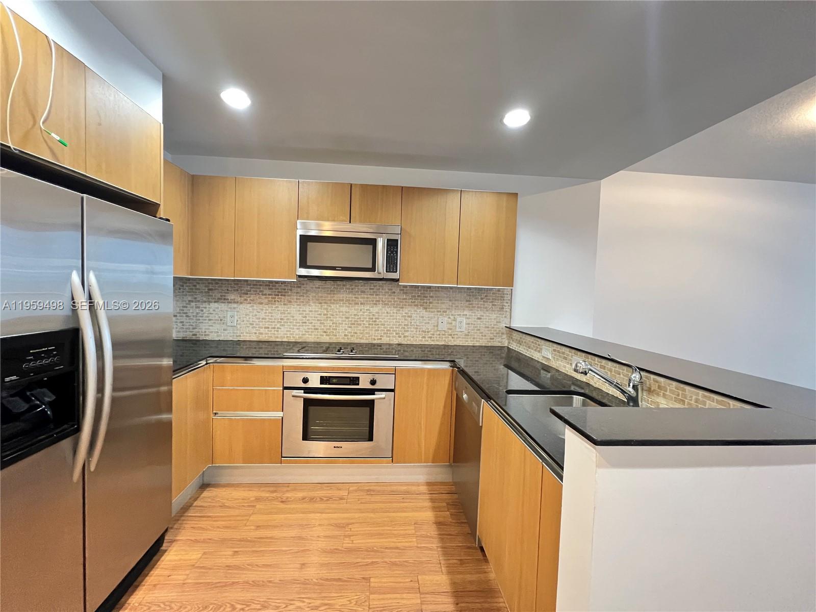 1060 Brickell Ave #2513, Miami FL 33131