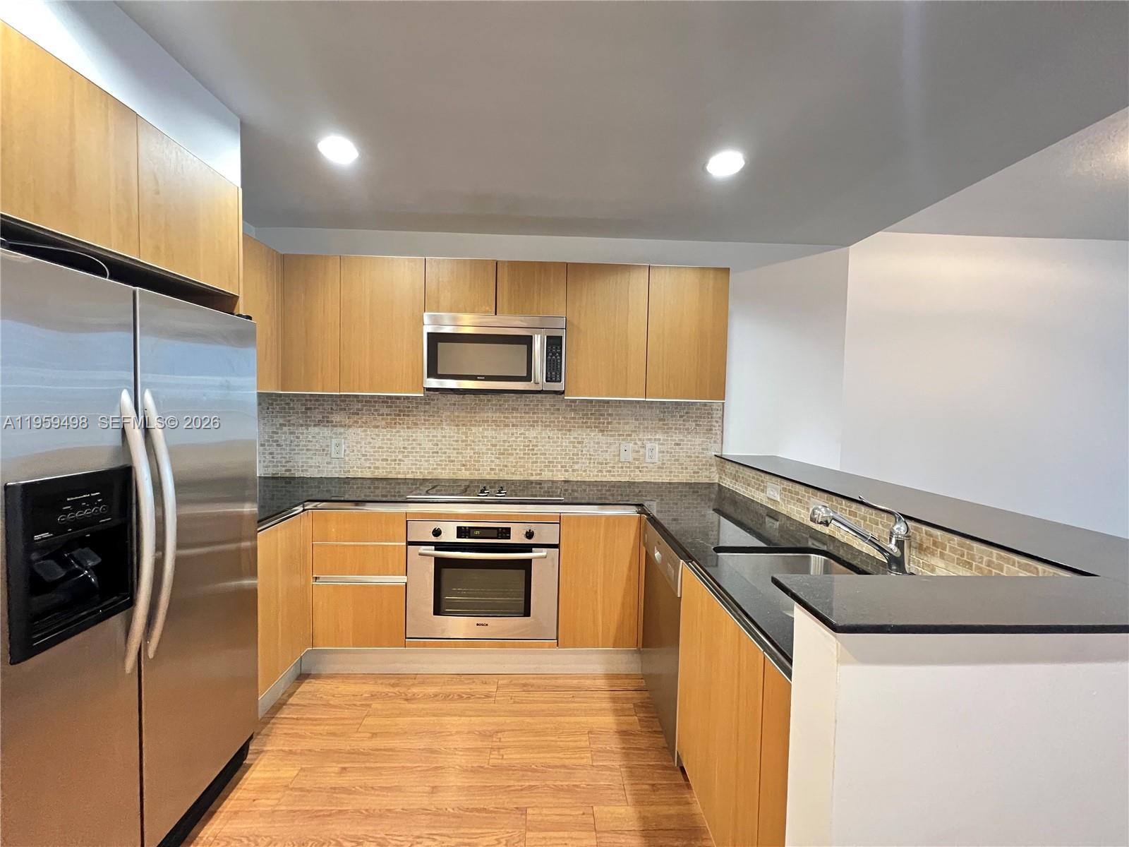 1060 Brickell Ave #2513, Miami FL 33131