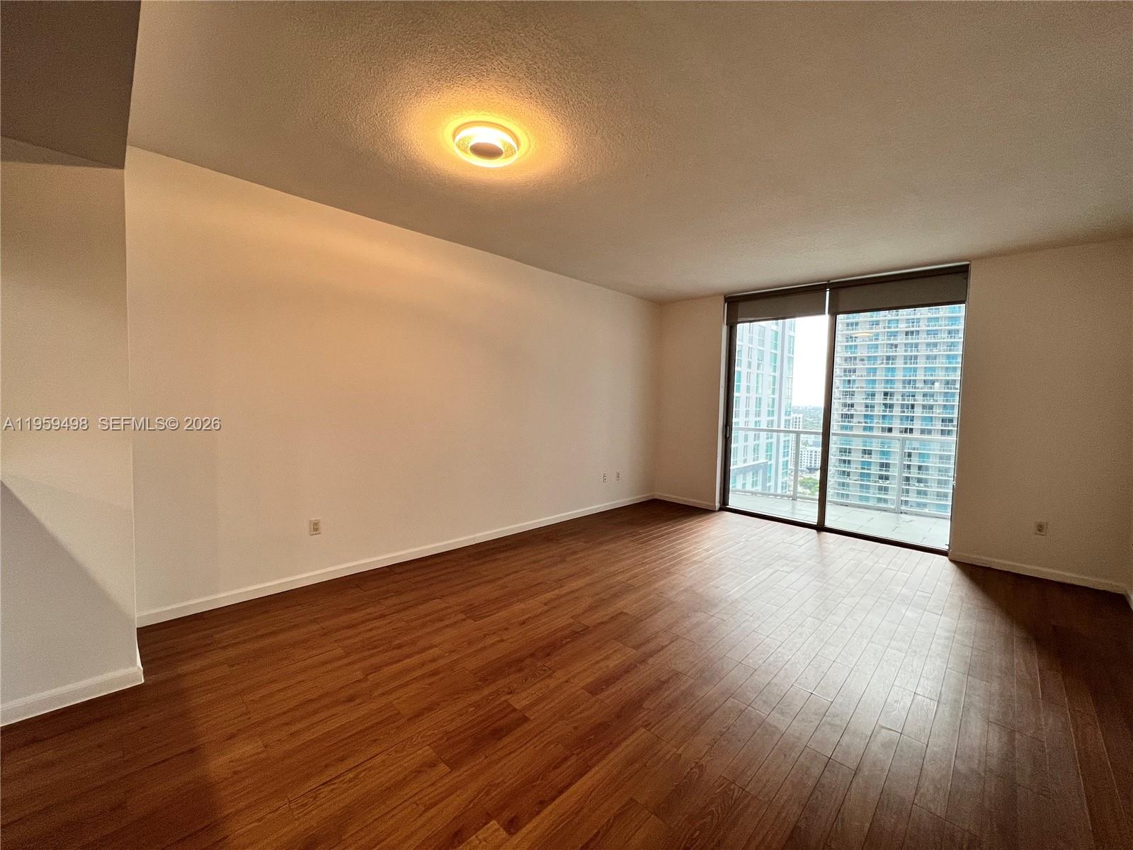 1060 Brickell Ave #2513, Miami FL 33131