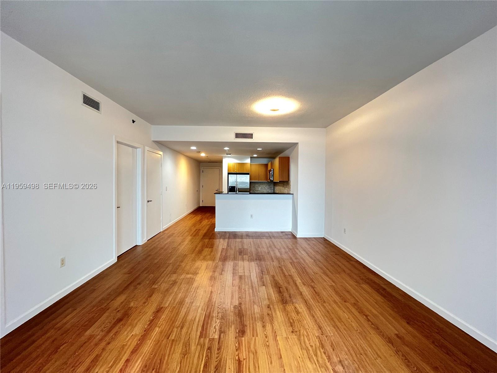 1060 Brickell Ave #2513, Miami FL 33131