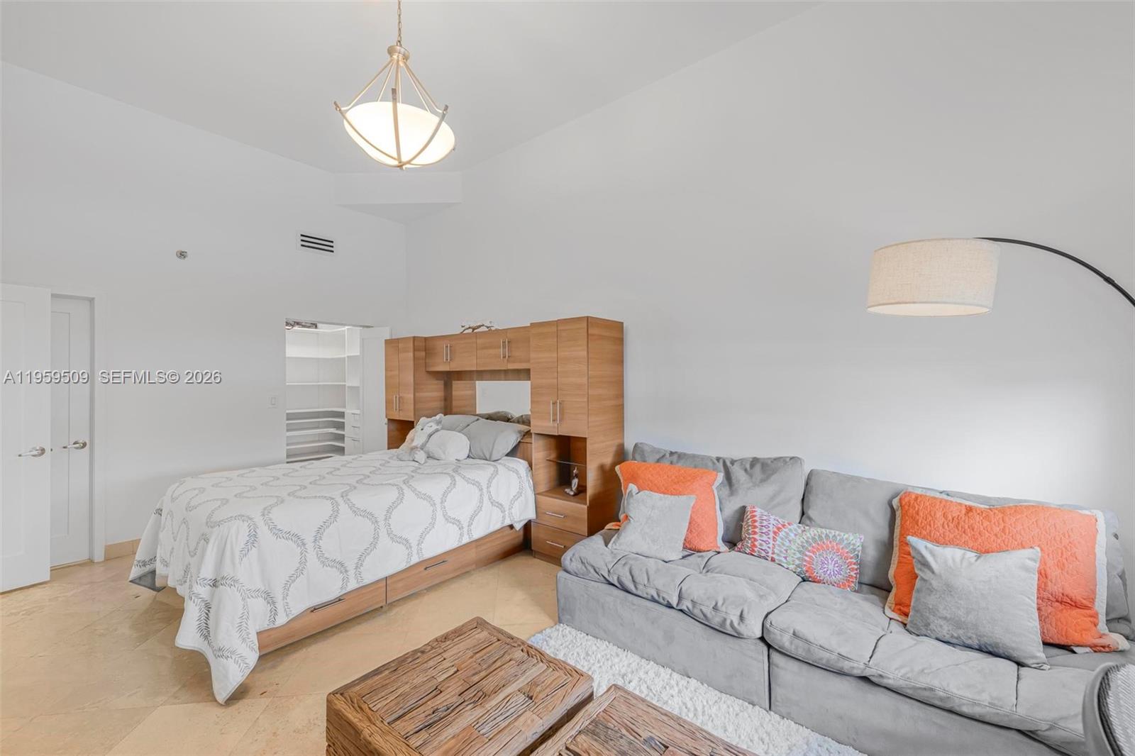 540 Brickell Key Dr #500, Miami FL 33131