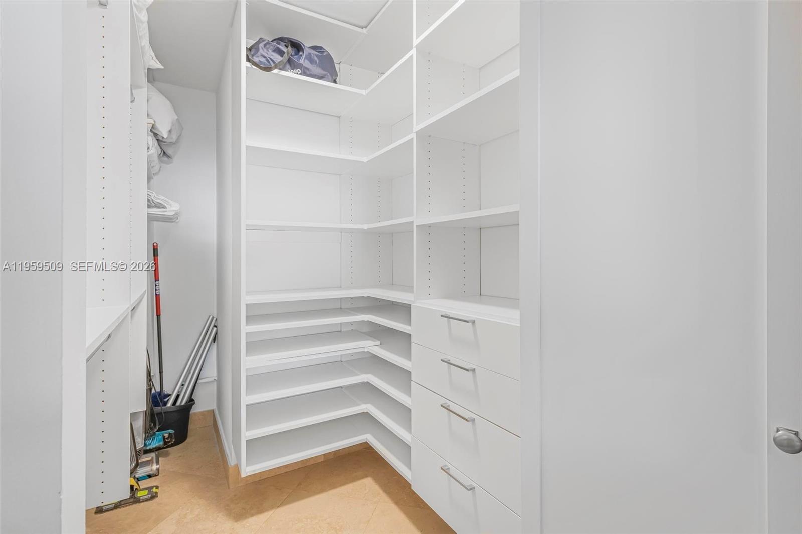 540 Brickell Key Dr #500, Miami FL 33131