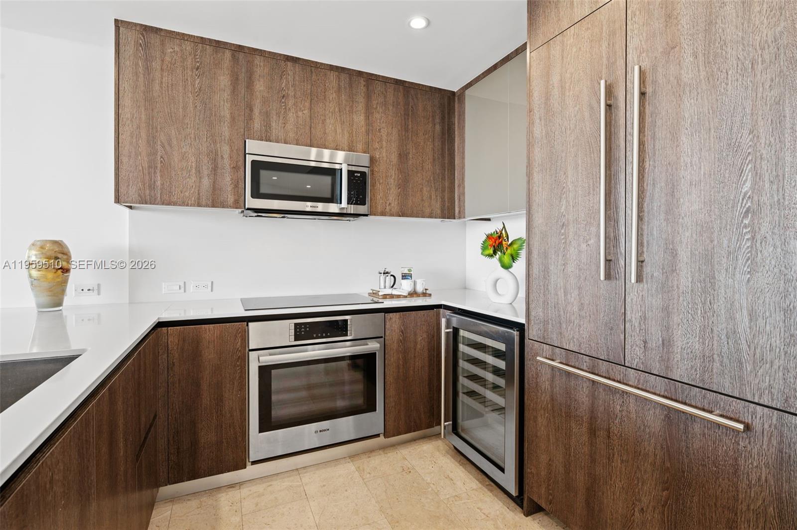 88 SW 7th St #3612, Miami FL 33130