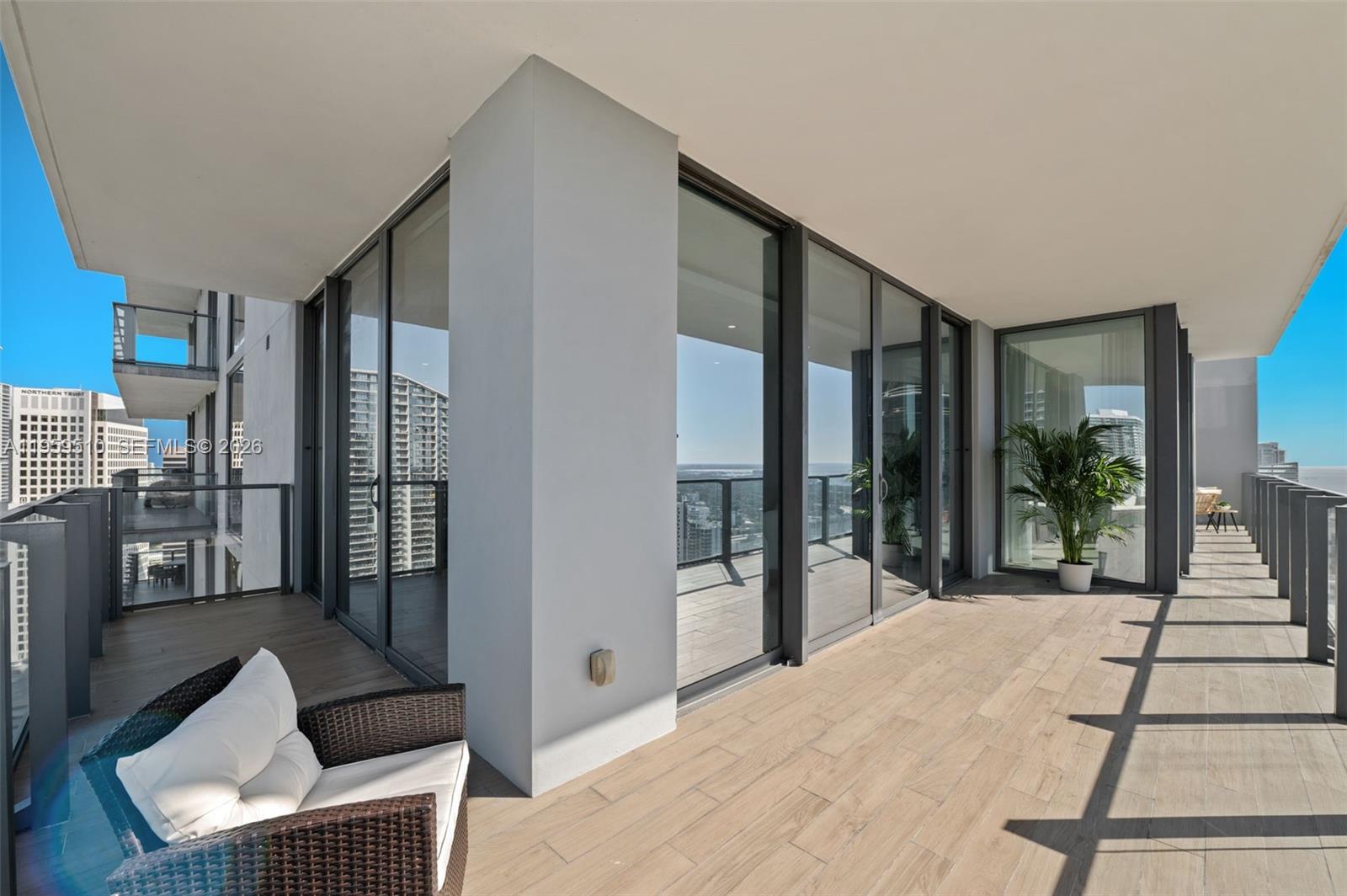 88 SW 7th St #3612, Miami FL 33130