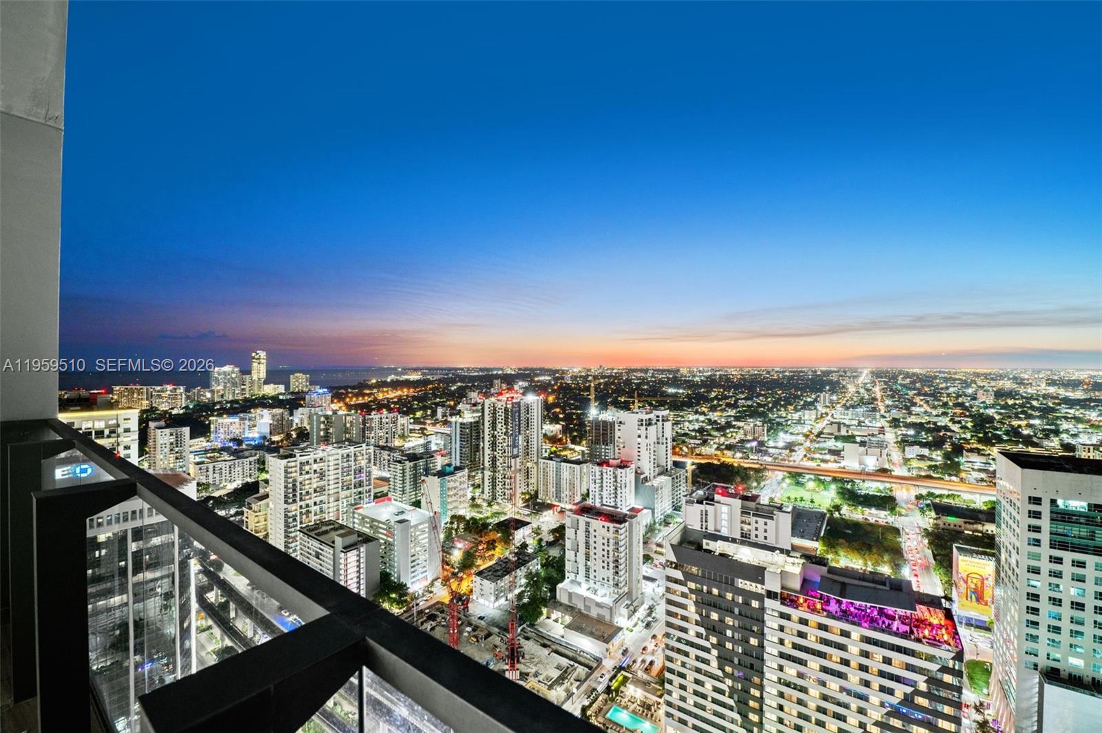 88 SW 7th St #3612, Miami FL 33130