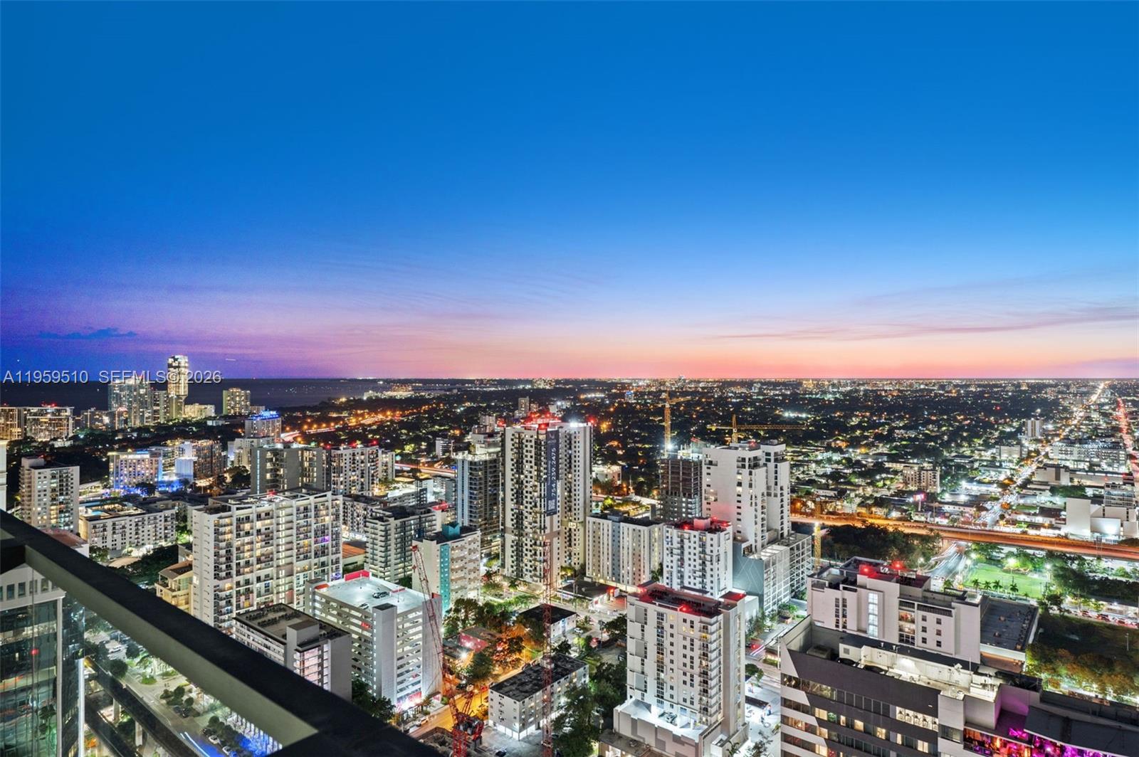 88 SW 7th St #3612, Miami FL 33130