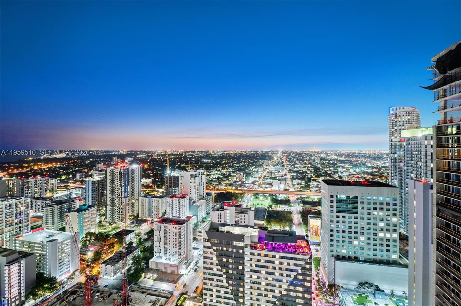 88 SW 7th St #3612, Miami FL 33130