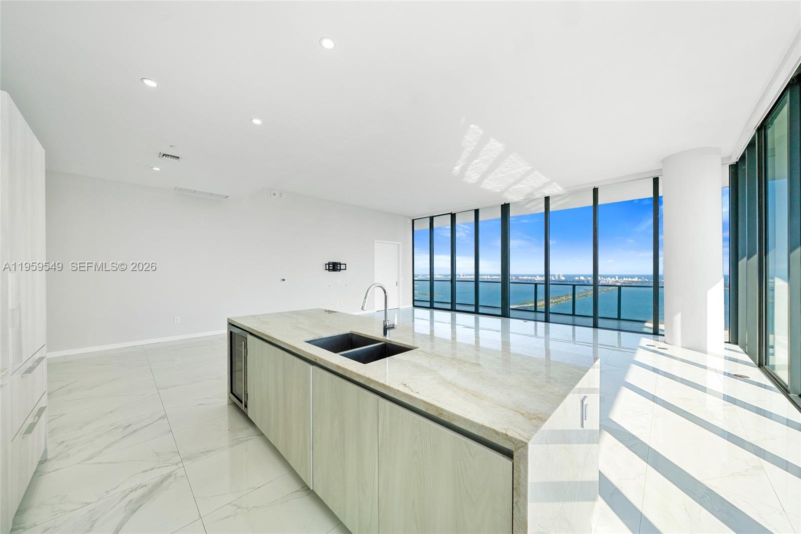 480 NE 31st St #PH5101, Miami FL 33137