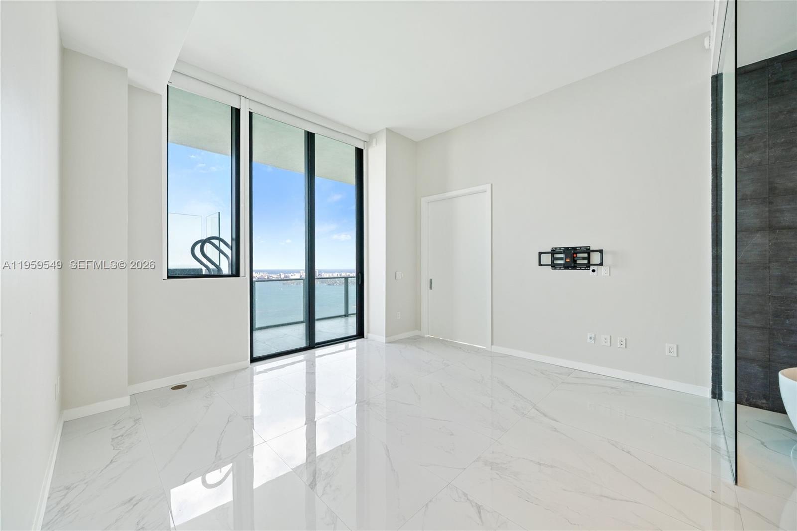 480 NE 31st St #PH5101, Miami FL 33137
