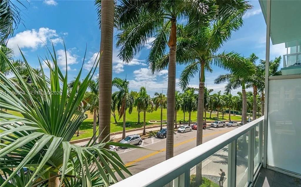 1900 N Bayshore Dr #506, Miami FL 33132