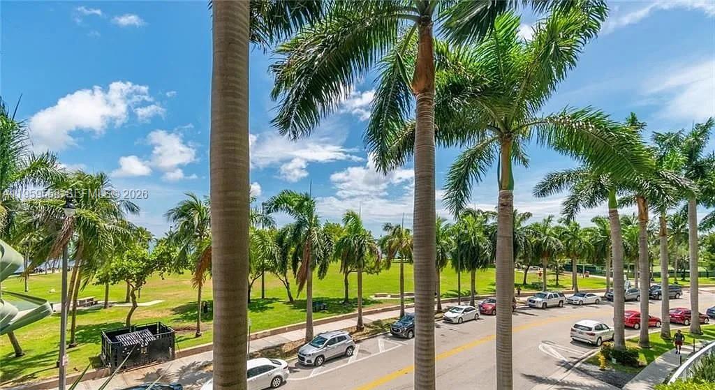 1900 N Bayshore Dr #506, Miami FL 33132